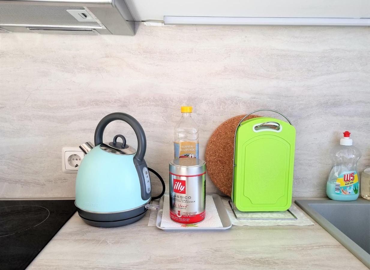 Apartment Bayreuth, Grosse Ferienwohnung Im Haus Mit Kunst, 3 Schlafzimmer, Kueche, Parkplatz ภายนอก รูปภาพ