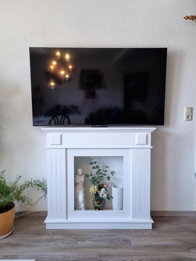Apartment Bayreuth, Grosse Ferienwohnung Im Haus Mit Kunst, 3 Schlafzimmer, Kueche, Parkplatz ภายนอก รูปภาพ